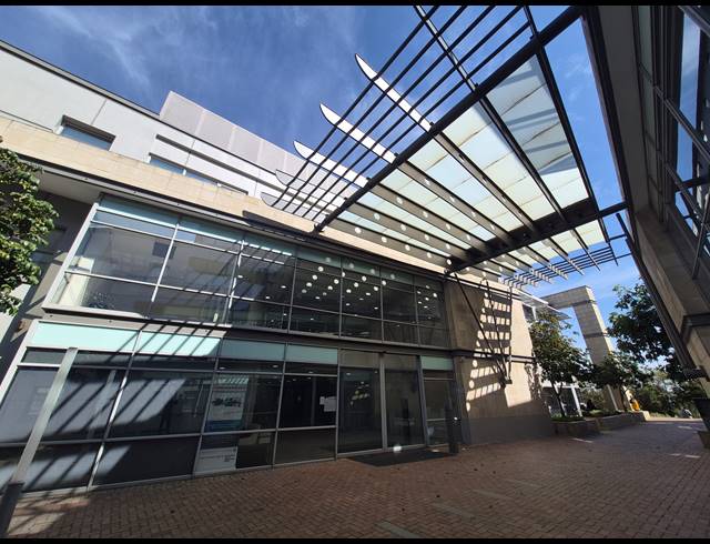 2,119M² OFFICE TO LET IN WOODMEAD